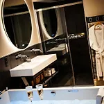 Hédoné De Luxe Et Privatif